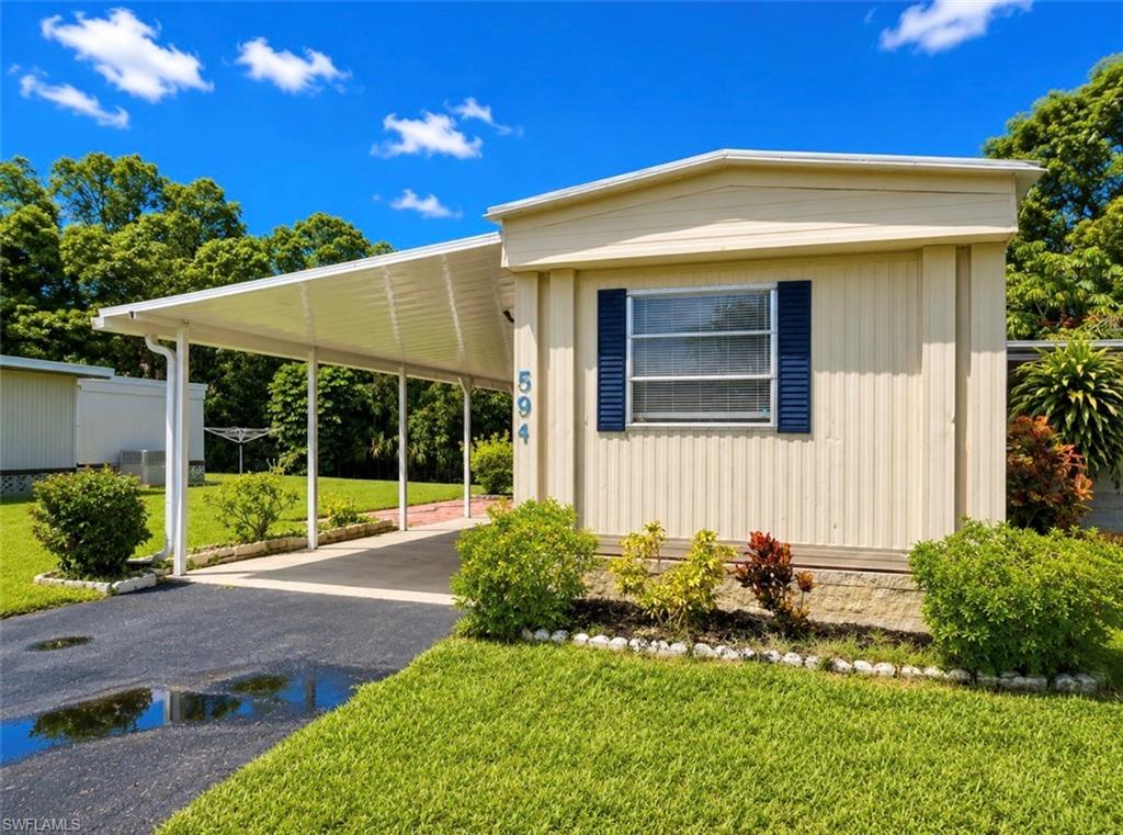 NAPLES MOBILE ESTATES - Residential