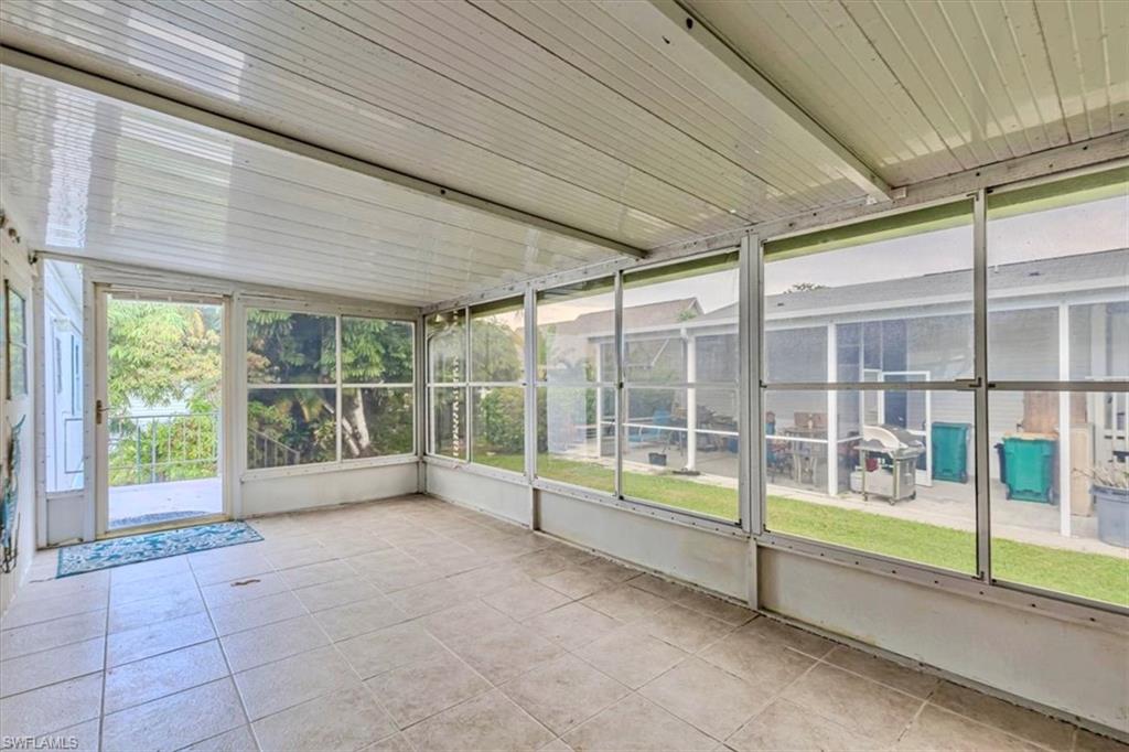 NAPLES MOBILE ESTATES - Residential