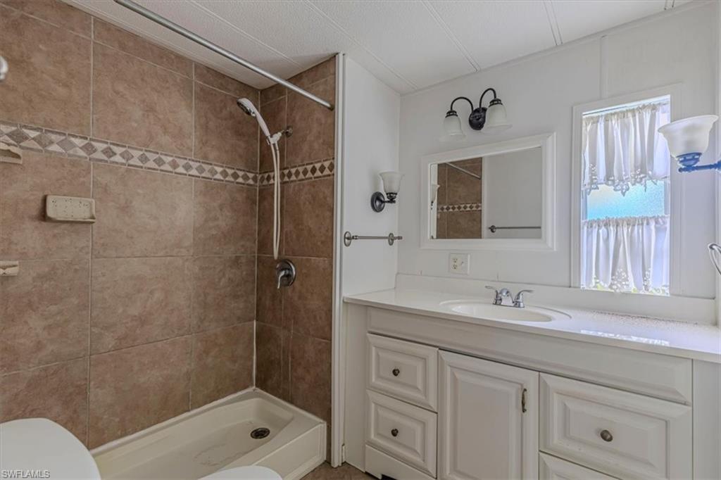 NAPLES MOBILE ESTATES - Residential
