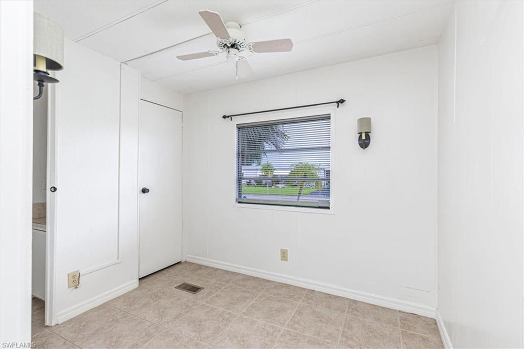 NAPLES MOBILE ESTATES - Residential