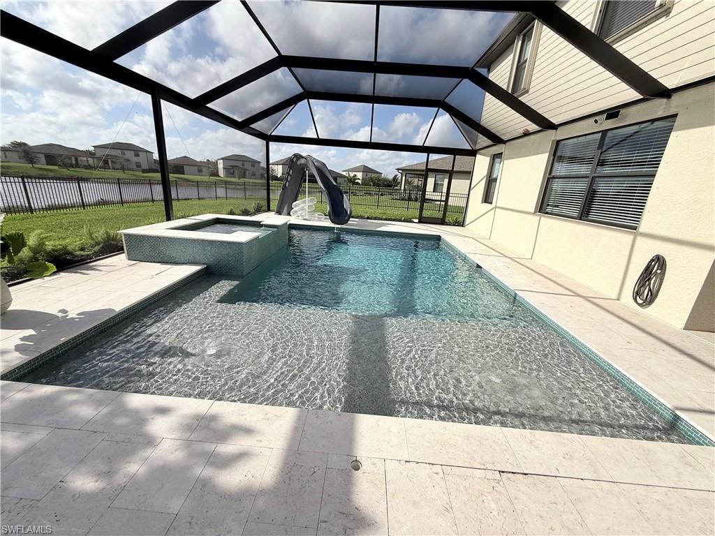 PORTICO - Residential