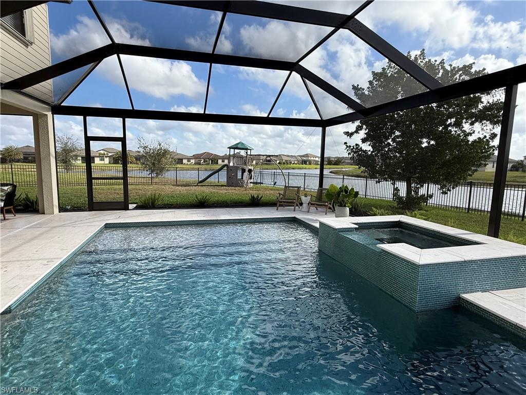 PORTICO - Residential