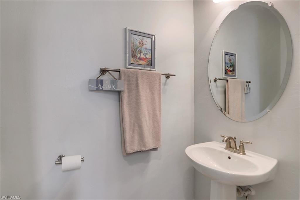 PEBBLE POINTE - Residential