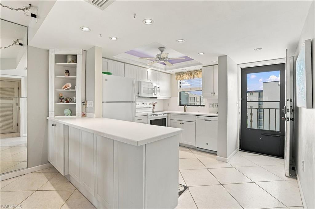 ESTERO COVE CONDO - Residential
