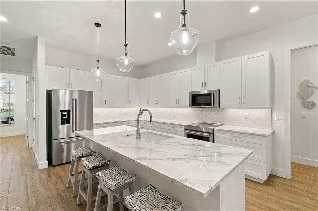 MARCO ISLAND - Residential