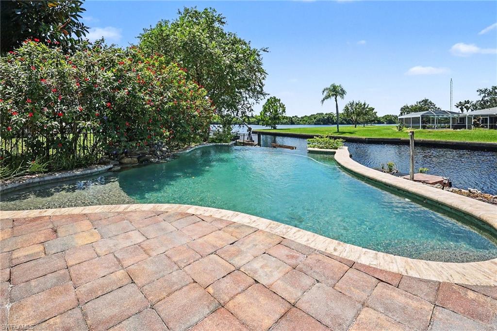VILLA RIVER ESTATES - Residential