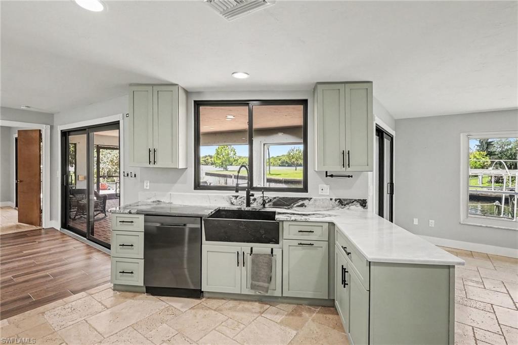 VILLA RIVER ESTATES - Residential