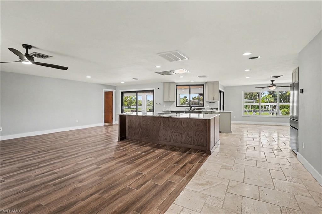 VILLA RIVER ESTATES - Residential