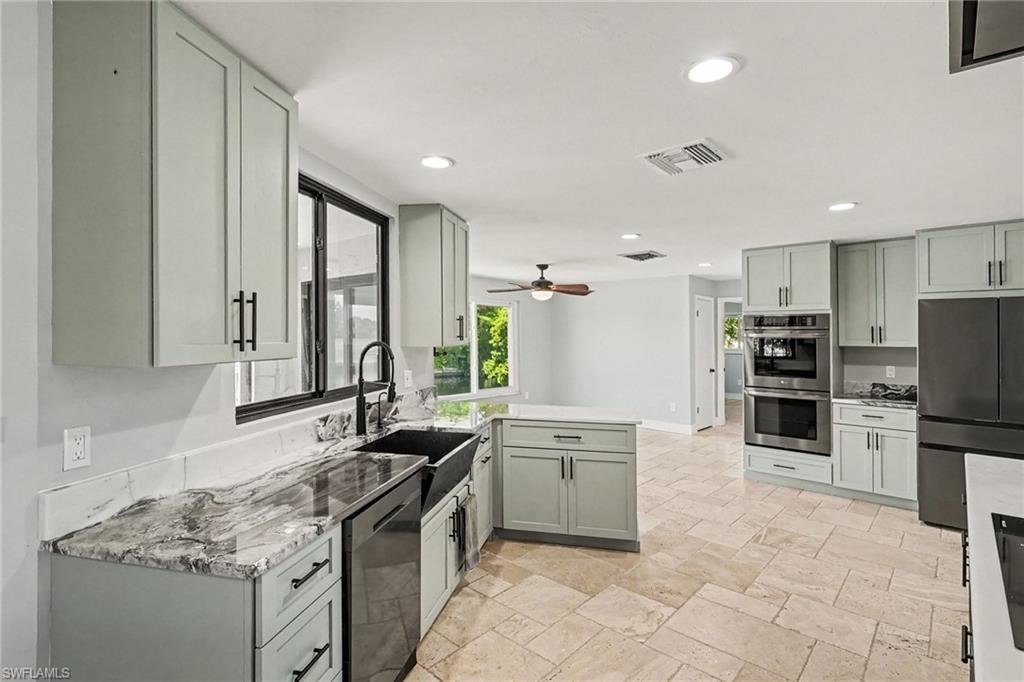 VILLA RIVER ESTATES - Residential