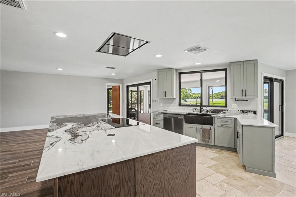 VILLA RIVER ESTATES - Residential