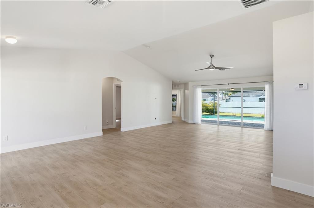 CAPE CORAL - Residential