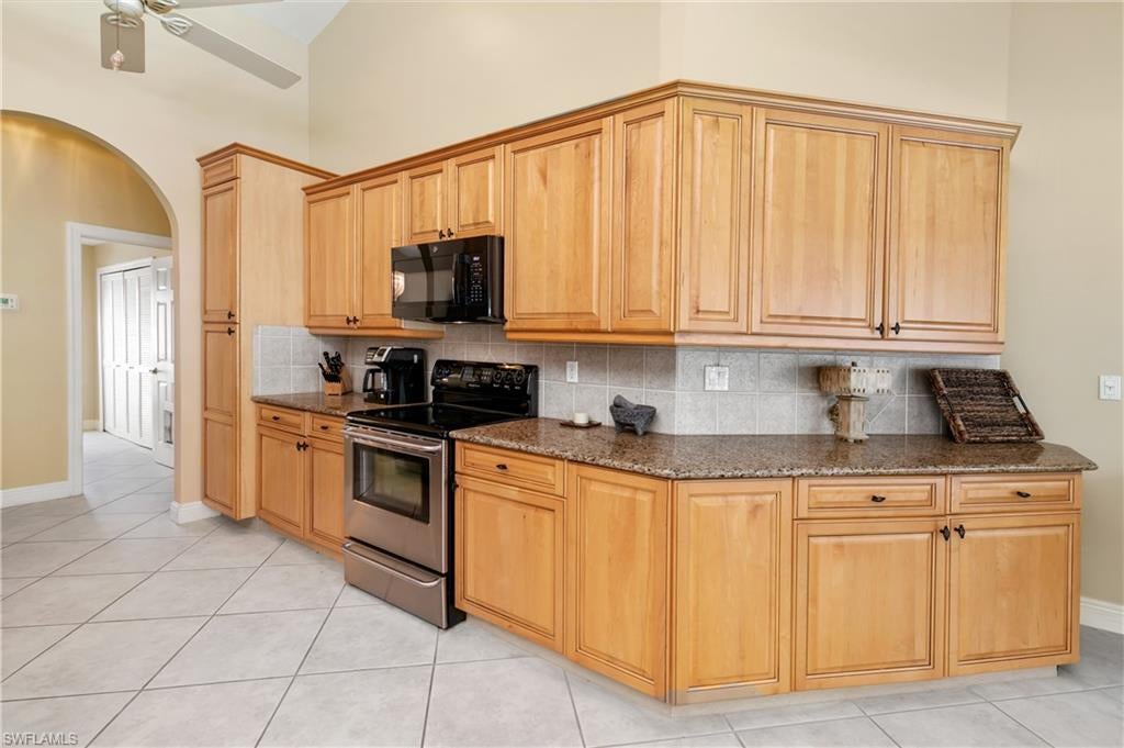 VALLEY OAK - Residential