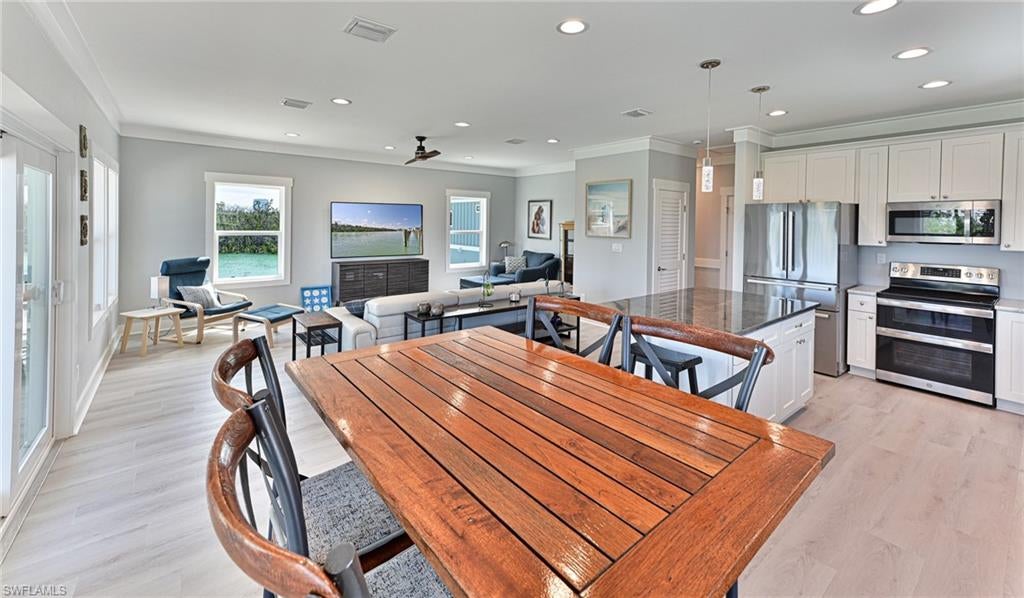 BONITA BEACH - Residential