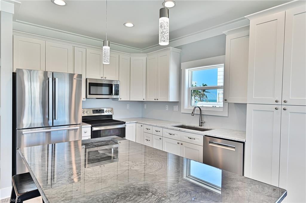 BONITA BEACH - Residential