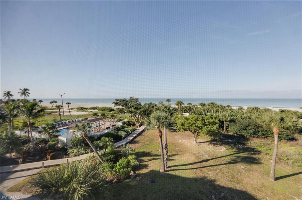 BEACH VILLAS CONDO - Residential