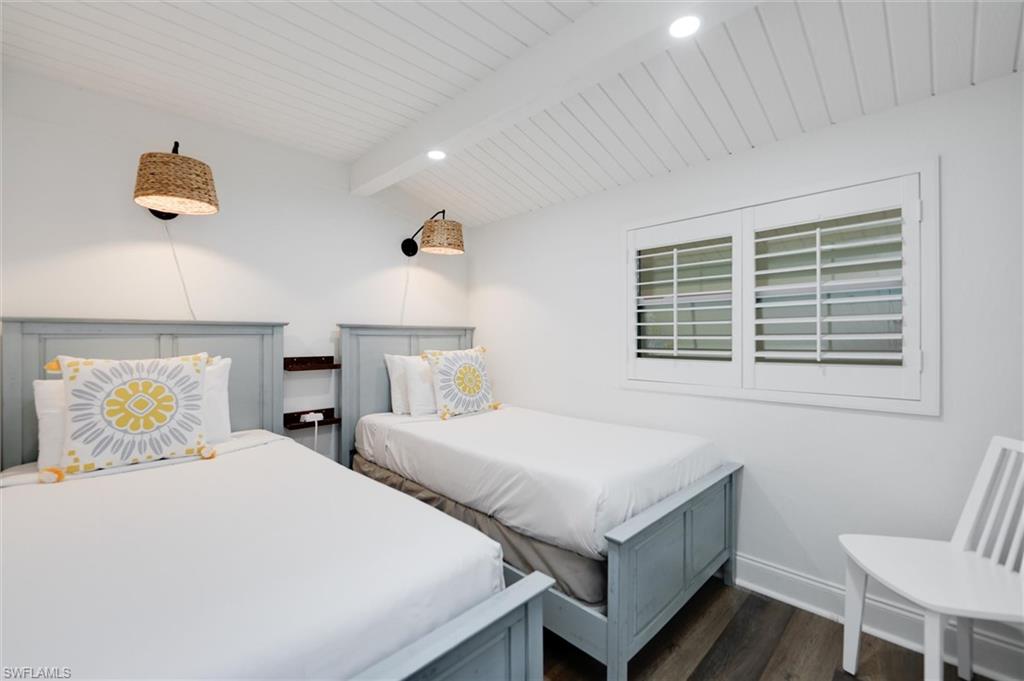 BEACH VILLAS CONDO - Residential