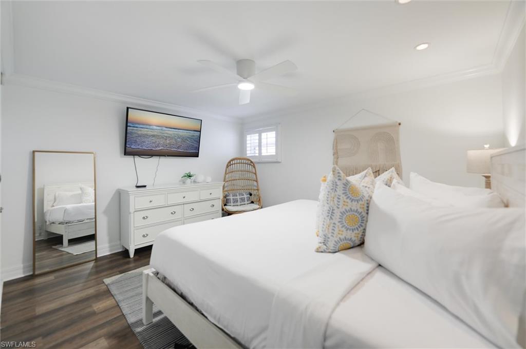 BEACH VILLAS CONDO - Residential