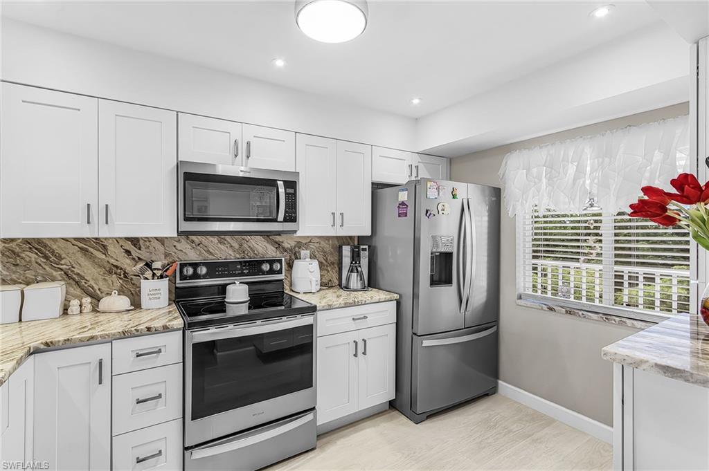 GOLFVIEW GOLF & RACQUET CLUB - Residential