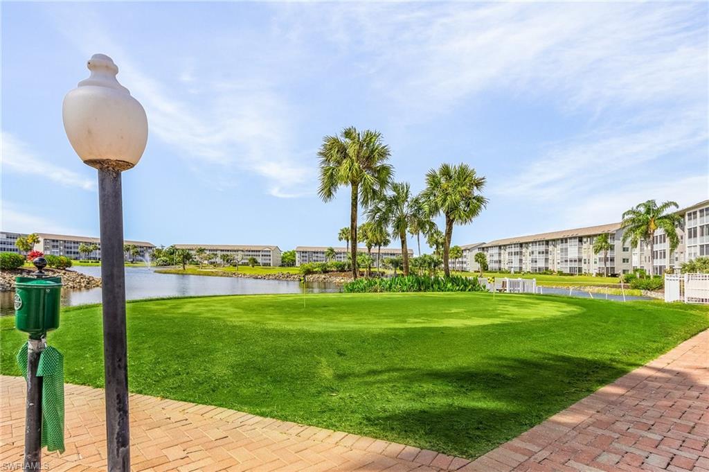 GOLFVIEW GOLF & RACQUET CLUB - Residential