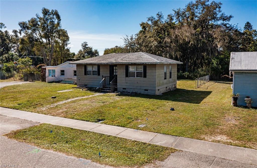 RUSSELL PARK - Residential