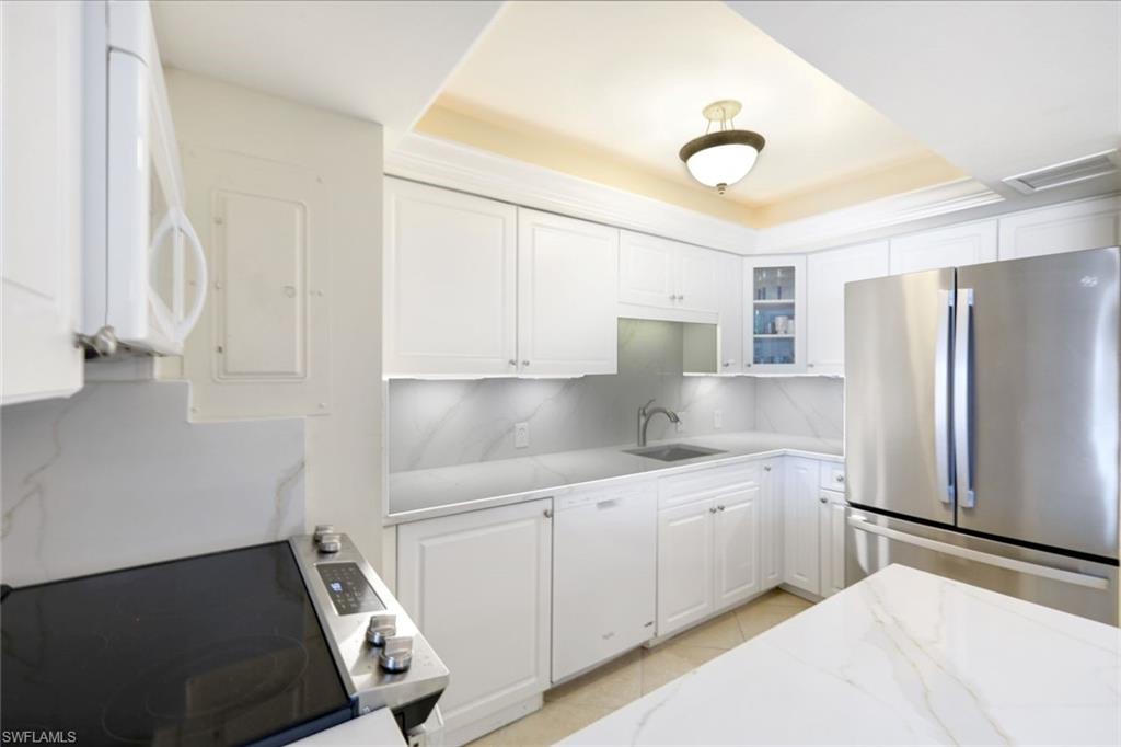 NAPLES CONTINENTAL - Residential Lease