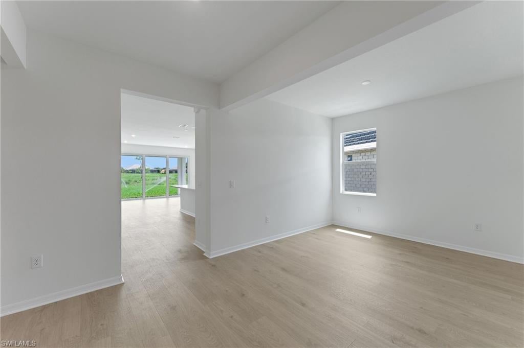 COUNTRY CLUB - Residential