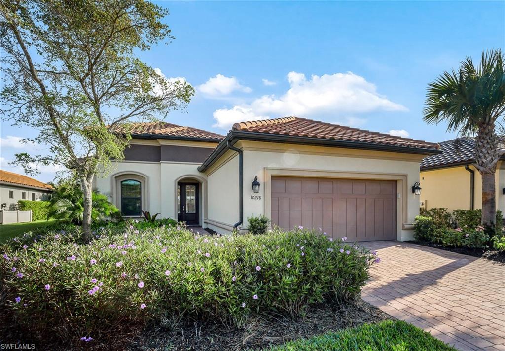 PEBBLE POINTE - Residential