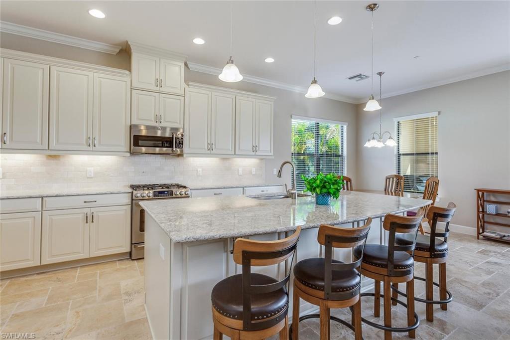 PEBBLE POINTE - Residential
