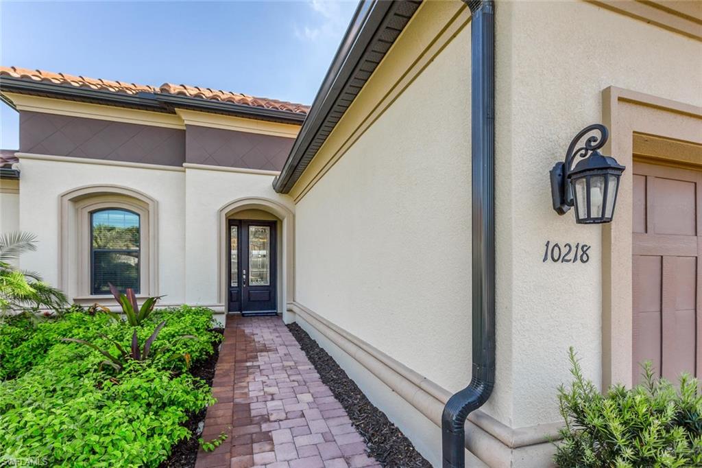 PEBBLE POINTE - Residential