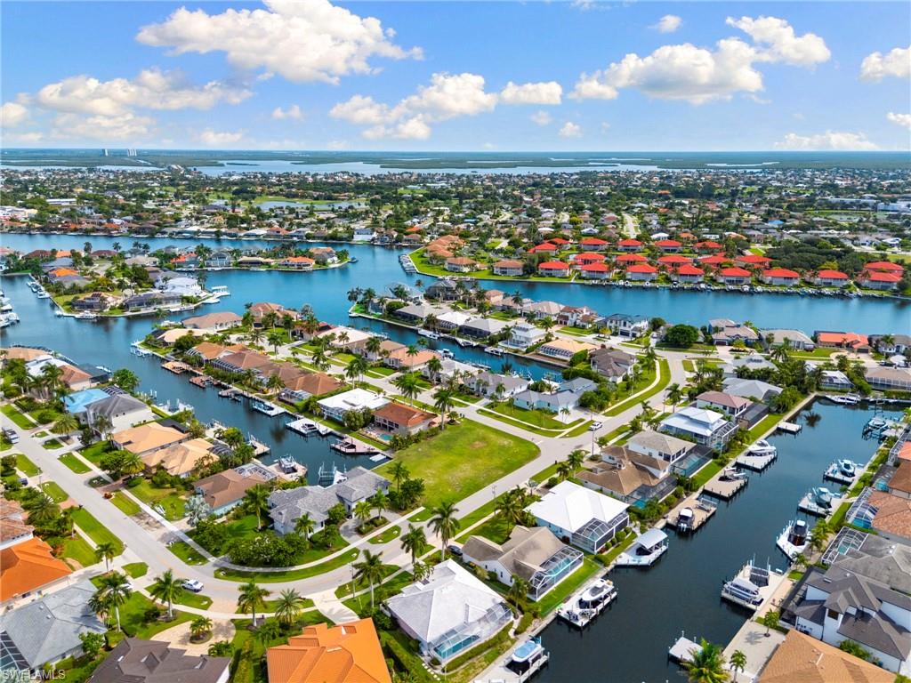 MARCO ISLAND - Land
