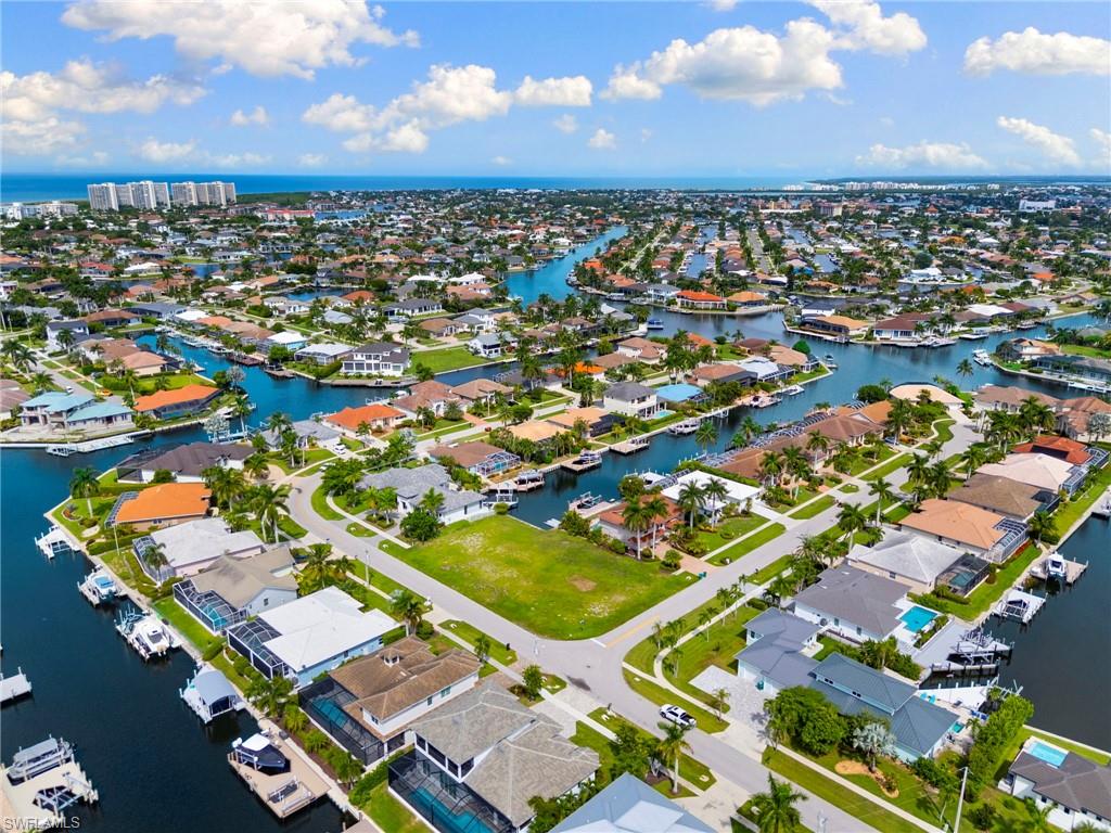 MARCO ISLAND - Land