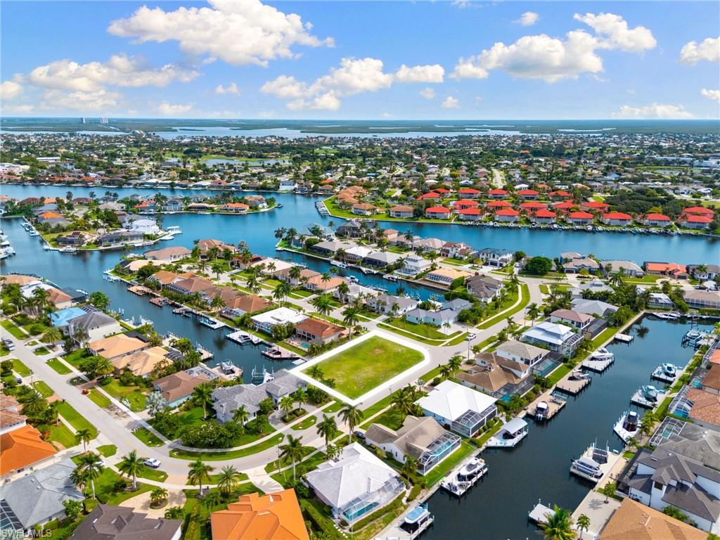 MARCO ISLAND - Land