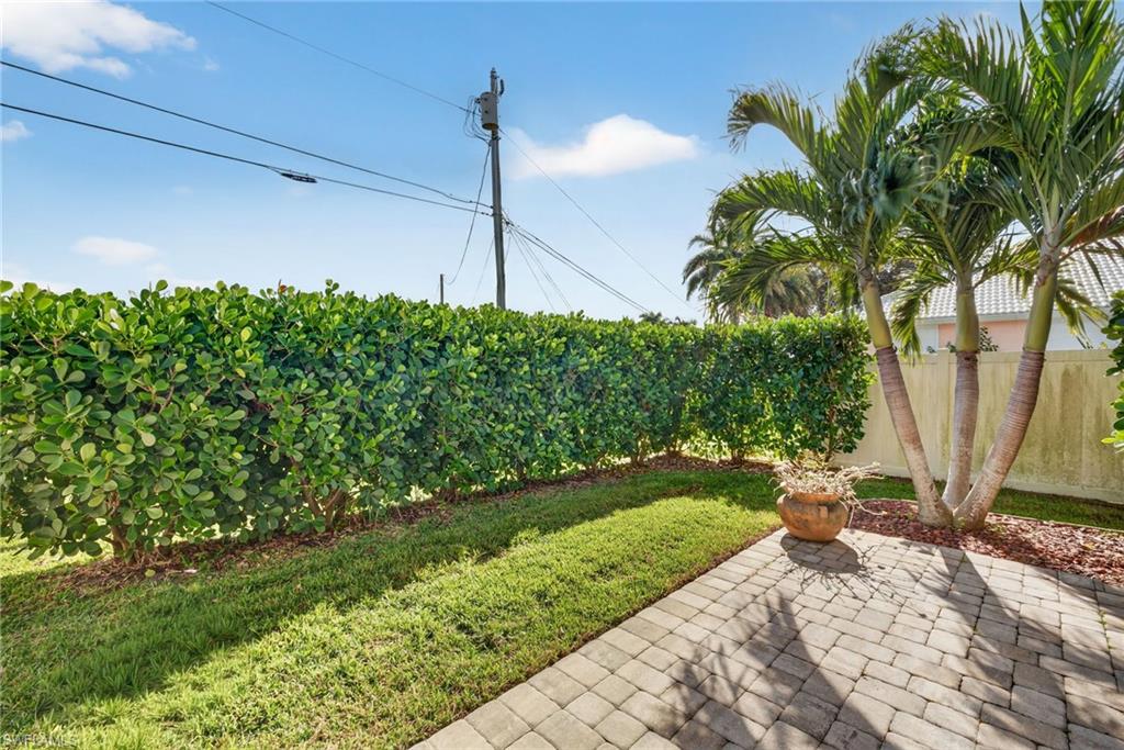 CORAL OAKS GOLF COURSE - Residential