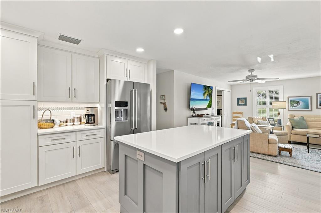 HERITAGE FARMS LAKE ADDN - Residential