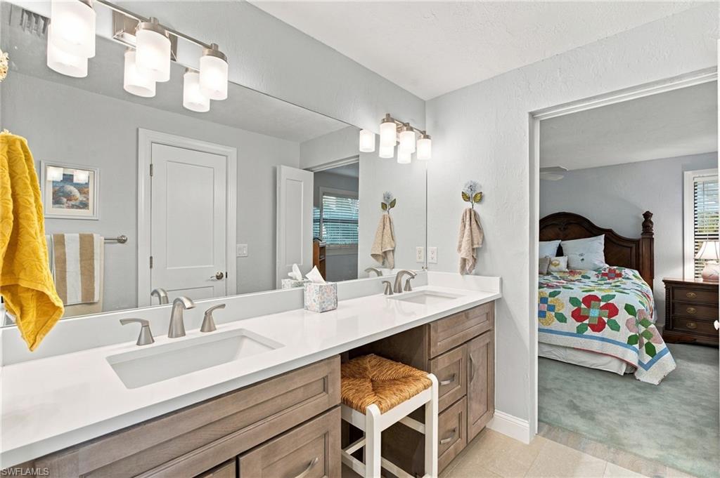 HERITAGE FARMS LAKE ADDN - Residential