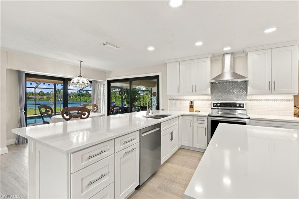 HERITAGE FARMS LAKE ADDN - Residential