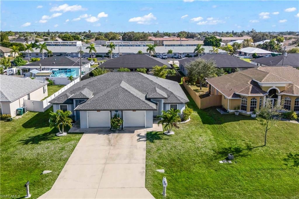 CAPE CORAL - Residential