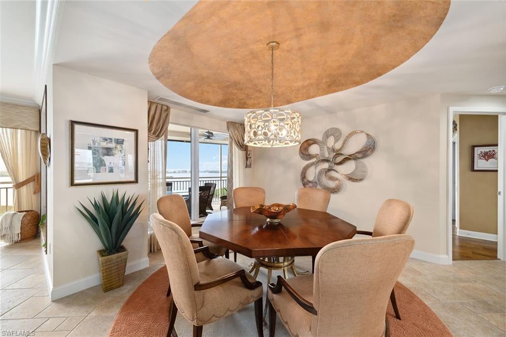 ESTANCIA - Residential