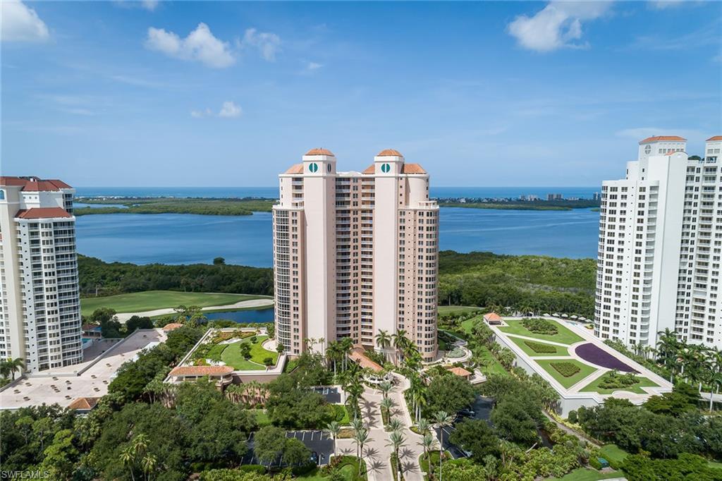 ESTANCIA - Residential