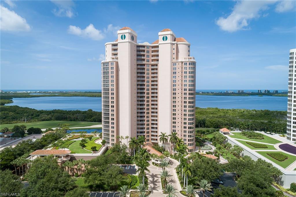 ESTANCIA - Residential