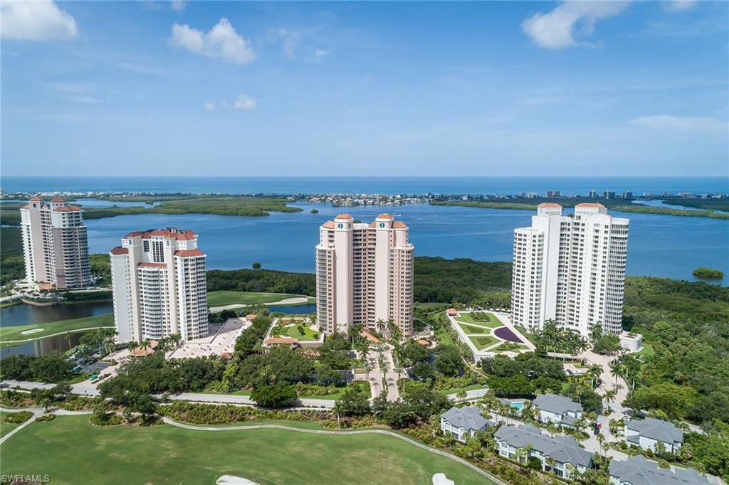 ESTANCIA - Residential