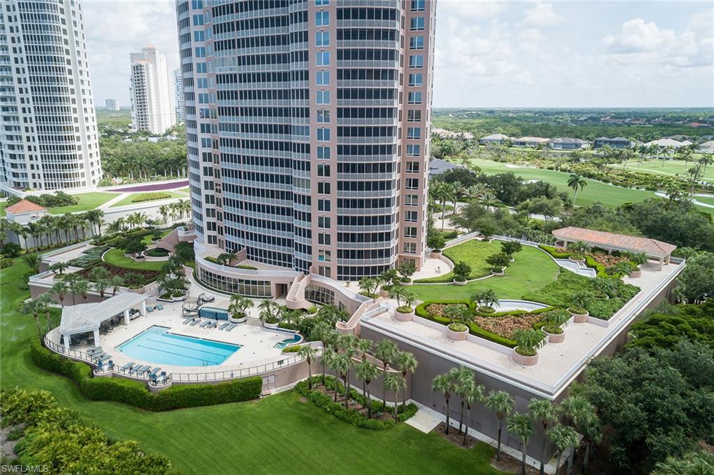 ESTANCIA - Residential
