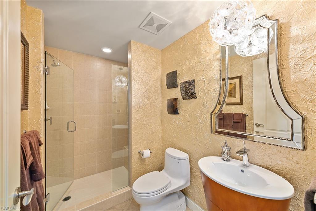 ESTANCIA - Residential