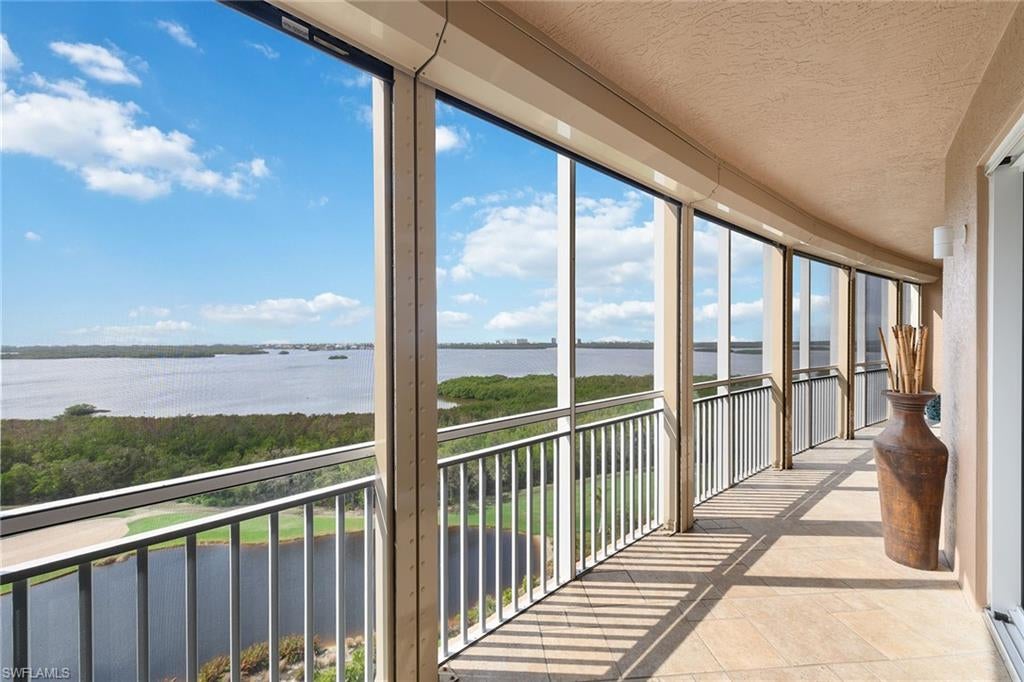 ESTANCIA - Residential