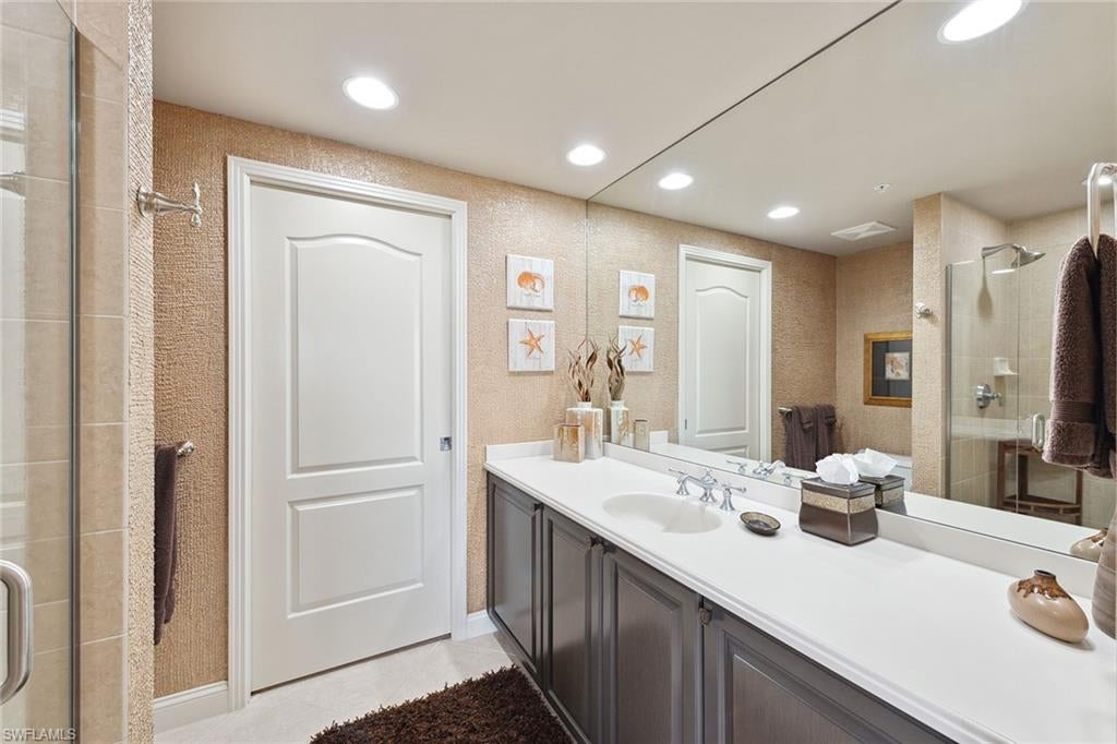 ESTANCIA - Residential