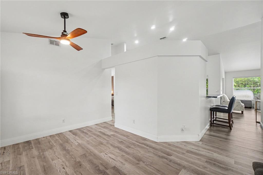 FOUNTAIN LAKES - Residential