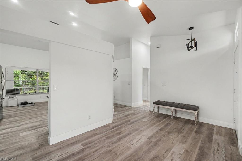 FOUNTAIN LAKES - Residential