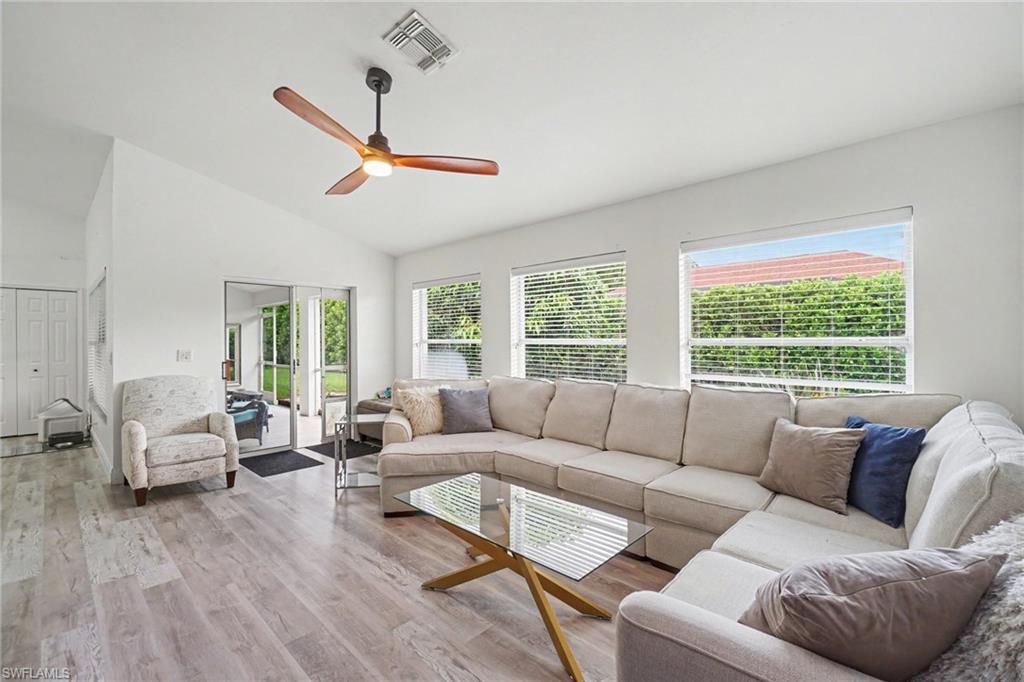FOUNTAIN LAKES - Residential