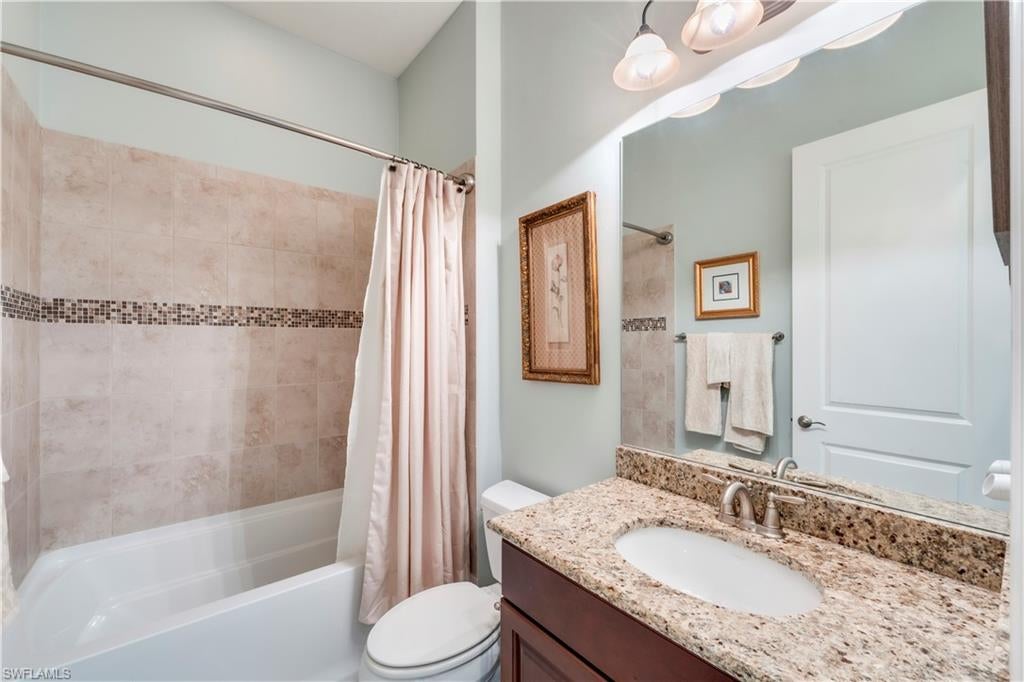 PEBBLE POINTE - Residential
