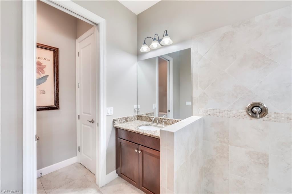 PEBBLE POINTE - Residential